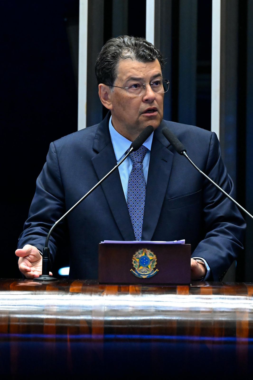 No momento, você está visualizando Eduardo Braga comemora decisão da Justiça que suspende restrição da Receita à Zona Franca de Manaus.