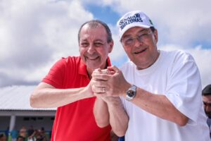 Leia mais sobre o artigo Líderes empresariais agradecem Omar Aziz e Eduardo Braga por atuação que garantiu vitória da Zona Franca na Justiça