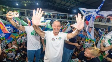 Omar defende rede de apoio a famílias vulneráveis com Programa Amazonas Forte SocialEm encontro no bairro Alvorada, candidato ao Governo do Amazonas destacou integração entre assistência social, saúde, segurança e políticas voltadas aos jovens