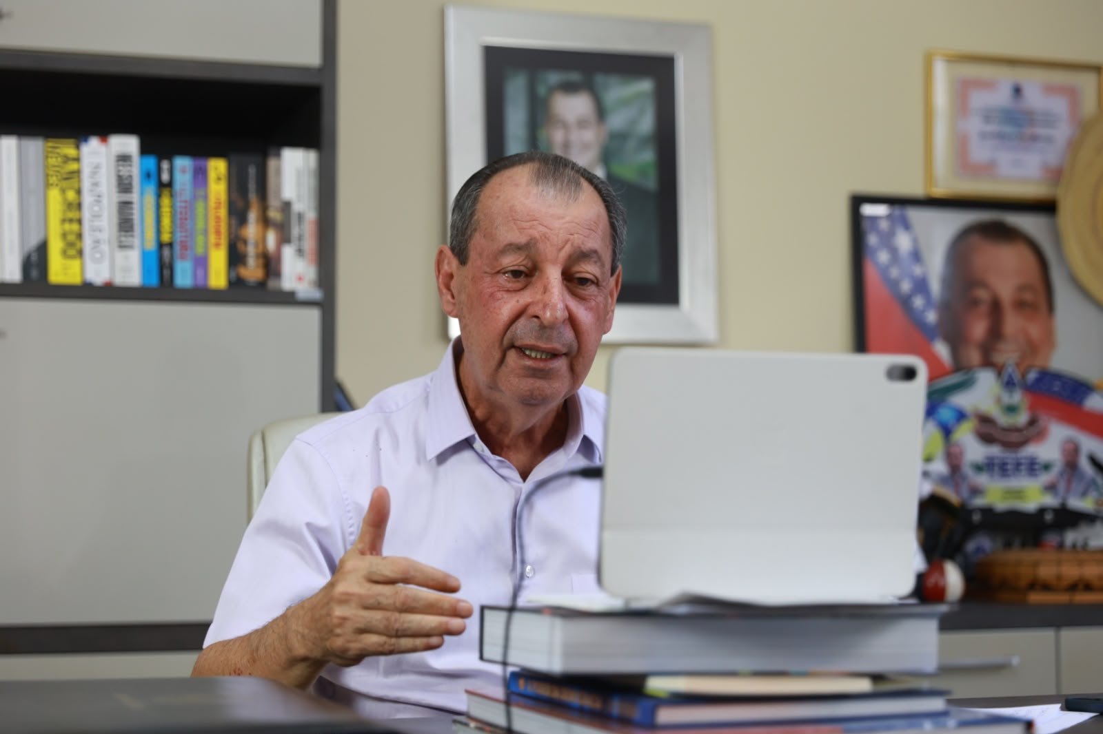 No momento, você está visualizando Omar prevê vitória para acabar com escala 6×1 dos trabalhadores