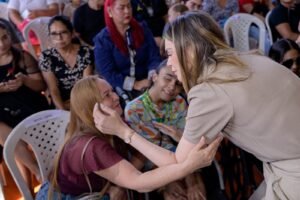 Leia mais sobre o artigo Primeira-dama Thaisa Cidade acompanha edição do Governo Presente na zona Norte de Manaus
