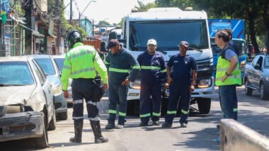 Operação ‘Sucata’ retira 145 veículos abandonados das ruas de Manaus