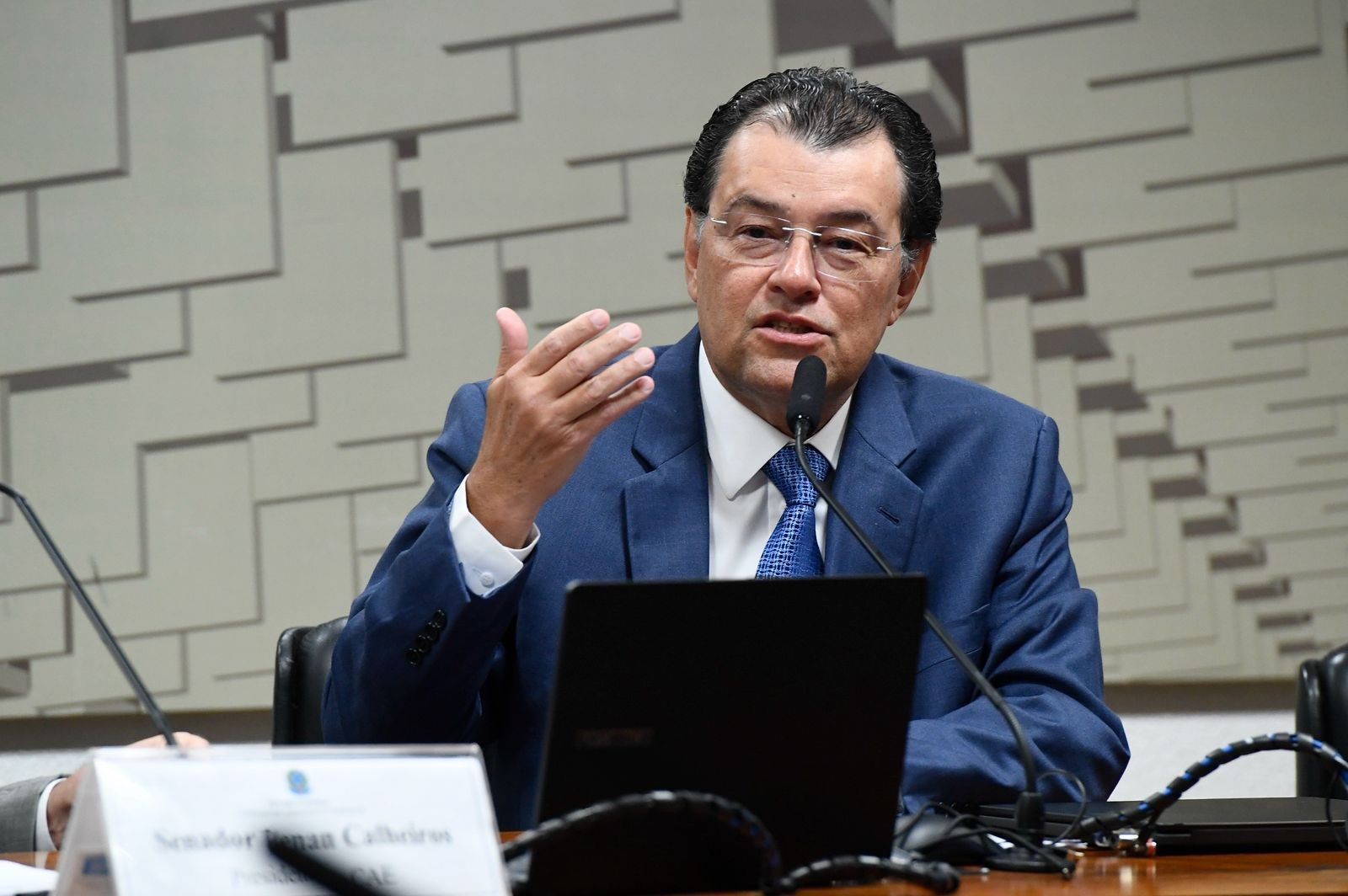No momento, você está visualizando Eduardo Braga mostra mais uma vez sua força política em Brasília e coloca o Amazonas no centro do debate sobre minerais críticos