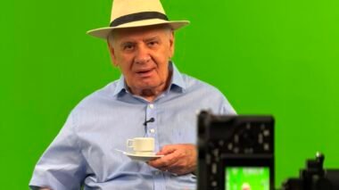 Serafim Corrêa adota linguagem mais leve e amplia presença nas redes sociais