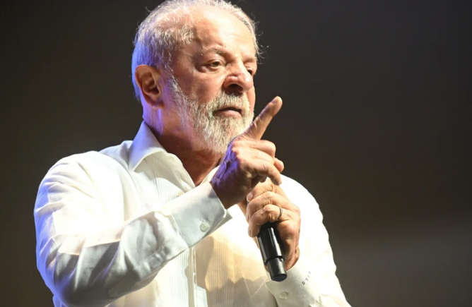 No momento, você está visualizando Lula diz que pode ficar fora dos debates e critica nível da campanha eleitoral