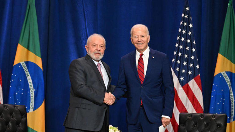 No momento, você está visualizando ‘Lula vive um efeito Biden’, diz cientista política americana sobre desânimo do eleitorado brasileiro