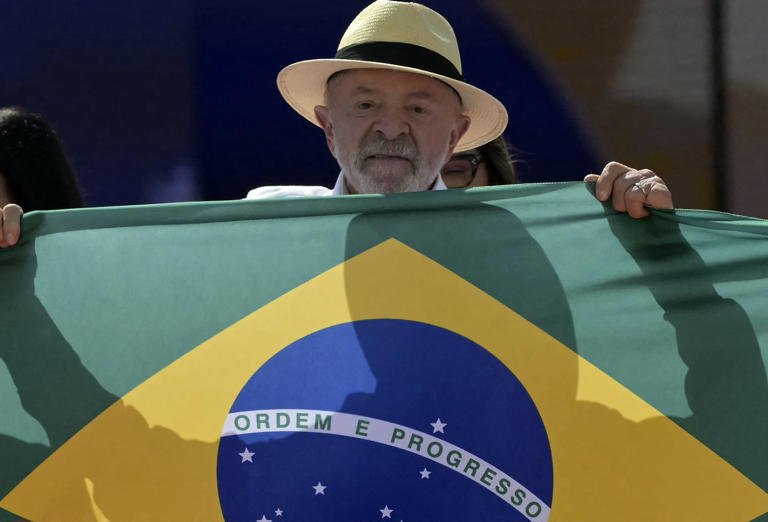 No momento, você está visualizando Pesquisa BTG/Nexus mostra Lula vencendo em todos os cenários e com 50% dos válidos na espontânea