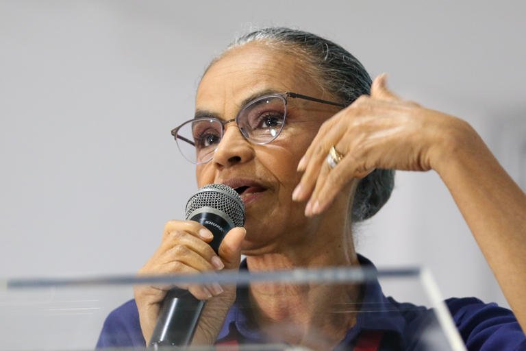 No momento, você está visualizando Marina Silva sofre tentativa de agressão em agenda de Haddad