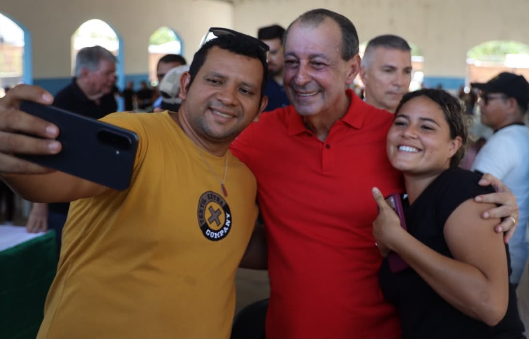 No momento, você está visualizando Em Itapiranga e Silves, Omar apresenta plano para regionalizar saúde, construir maternidades e hospital regional em Itacoatiara