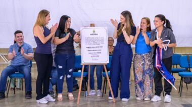 Primeira-dama Thaisa Cidade acompanha Governo Presente com serviços de saúde, assistência social e cidadania em Tefé
