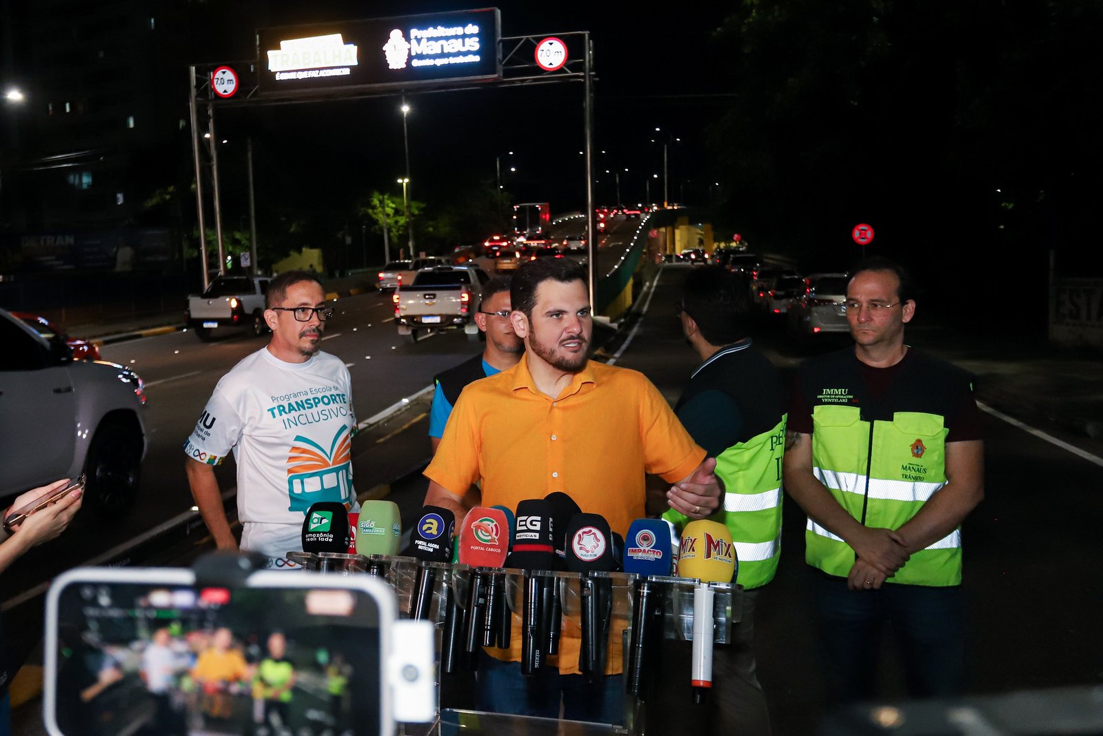 No momento, você está visualizando Prefeito Renato Junior apresenta tecnologia que leva informações do trânsito em tempo real aos motoristas em Manaus