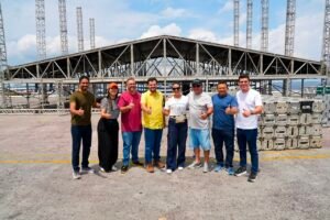 Leia mais sobre o artigo Prefeito Renato Junior vistoria montagem de palco do ‘#SouManaus Passo a Paço 2026’ e programação será apresentada nesta segunda-feira, 24/8