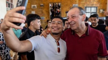 Sai a quarta pesquisa da semana e Omar Aziz segue na liderança para governador do Amazonas