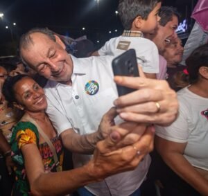Leia mais sobre o artigo Realtime Big Data aponta Omar 12 pontos à frente no 1º turno no Amazonas