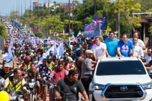Leia mais sobre o artigo Em Manacapuru, Roberto Cidade mobiliza mais de quatro mil apoiadores na manhã do primeiro dia de campanha