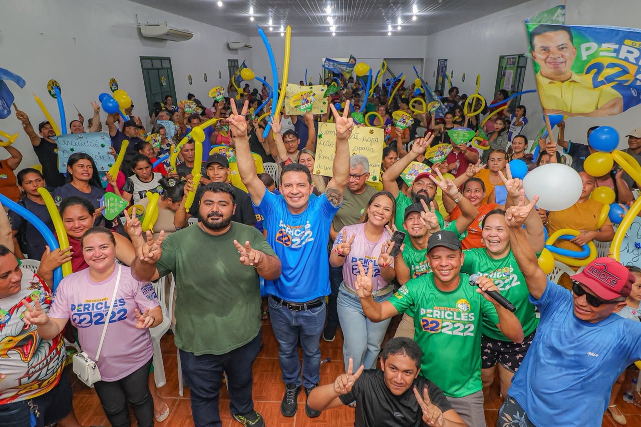 No momento, você está visualizando Em Itacoatiara, Delegado Péricles reúne apoiadores e destaca ações destinadas ao município