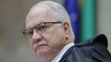 Cada movimento de Fachin cria um novo “nó” no Supremo, diz Maierovitch