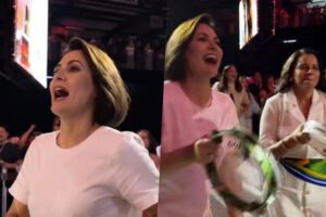 Leia mais sobre o artigo Em evento evangélico, Michelle Bolsonaro surge tocando pandeiro