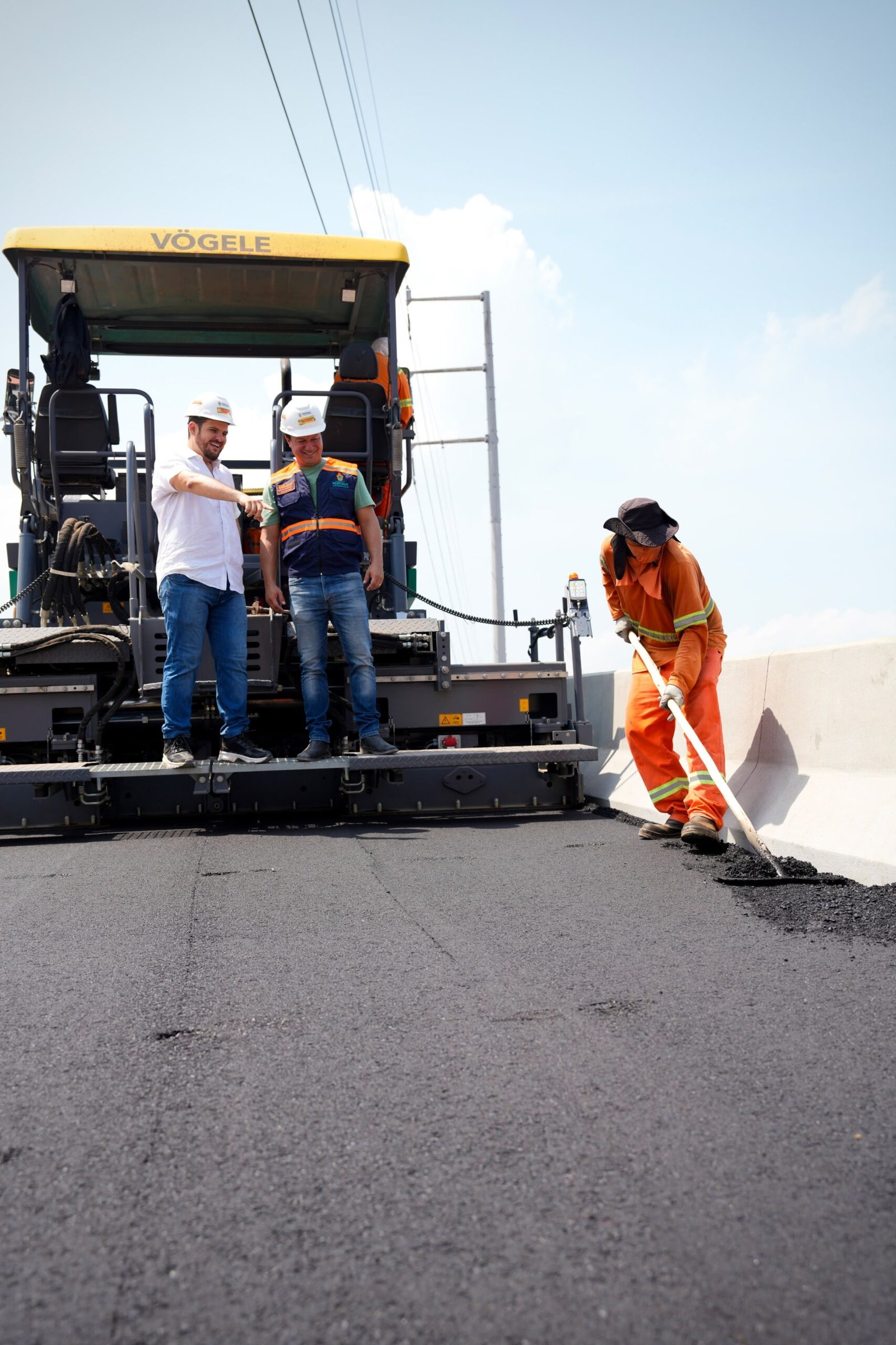 No momento, você está visualizando EM RITMO ACELERADO: gestão Renato Junior imprime rapidez às obras e Viaduto Passarão já começa a receber asfalto