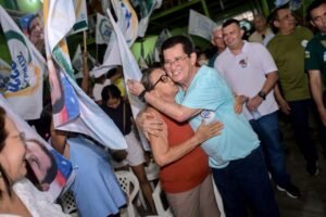 Leia mais sobre o artigo Alfredo Nascimento reúne multidões em Maués e Parintins na reta final das eleições