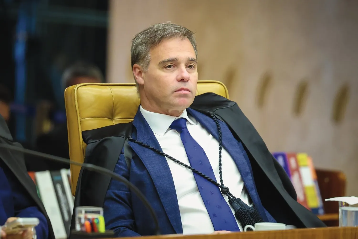 No momento, você está visualizando Leia a íntegra da decisão de André Mendonça que afastou o diretor-geral da PF