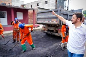 Leia mais sobre o artigo Prefeito Renato Junior avança com 48 frentes de obras pela capital e acelera execução de serviços no verão