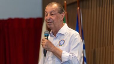 Omar vai criar comitê permanente para proteger competitividade da Zona Franca