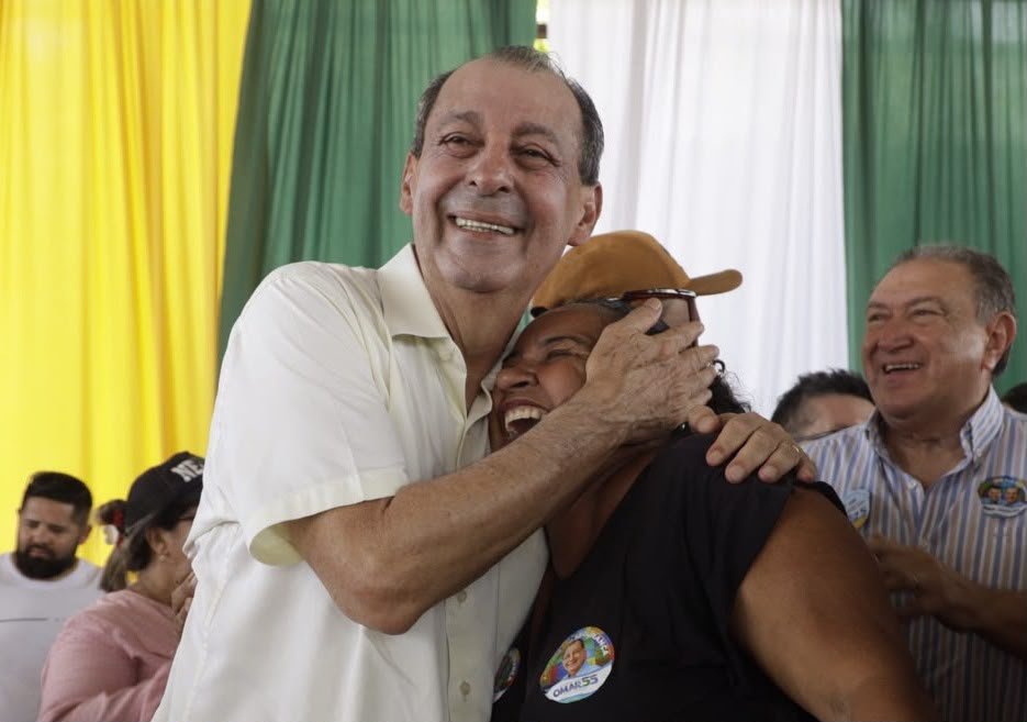 No momento, você está visualizando Omar Aziz propõe aulas de reforço para para melhorar aprendizagem de estudantes da rede pública no Amazonas
