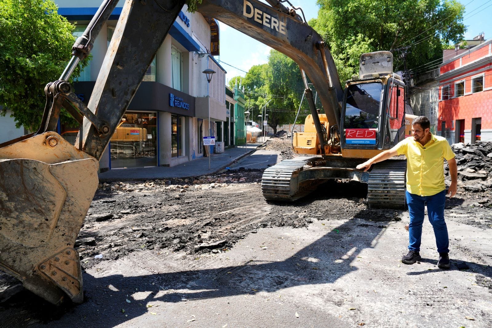 No momento, você está visualizando Prometer e cumprir é com o prefeito Renato Junior: obras avançam e Ferreira Pena renasce como o novo polo gastronômico da capital!