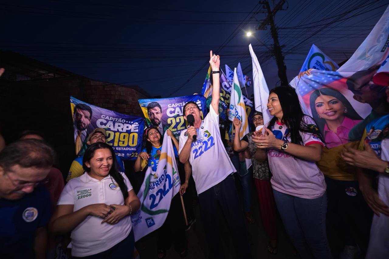 No momento, você está visualizando “Banzeiro do Alfredão” reúne centenas de pessoas em caminhada no bairro Alfredo Nascimento