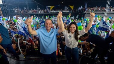 Omar defende expansão das escolas de tempo integral e melhoria da estrutura da rede estadual